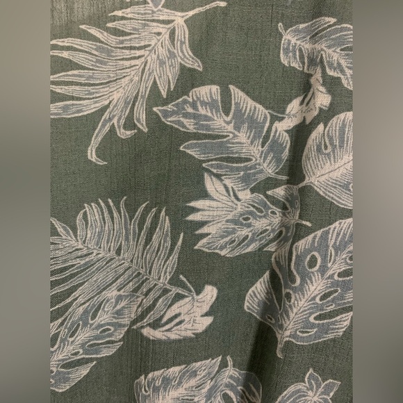 Lush Flutter Sleeve Top Olive Green XXL - Picture 14 of 15